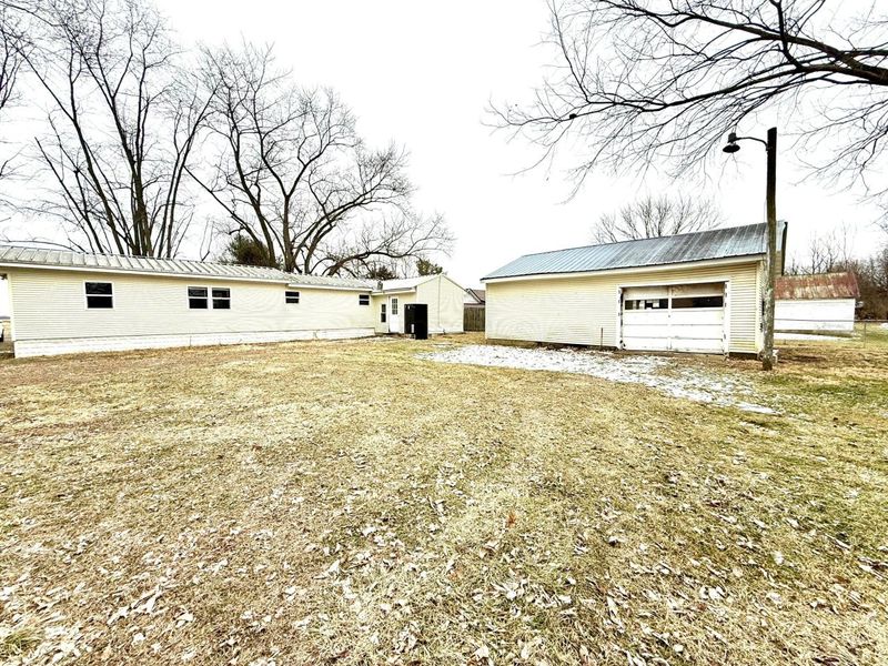 13601 NE Reid Road NW, Jeffersonville, OH 43128 Photo 4