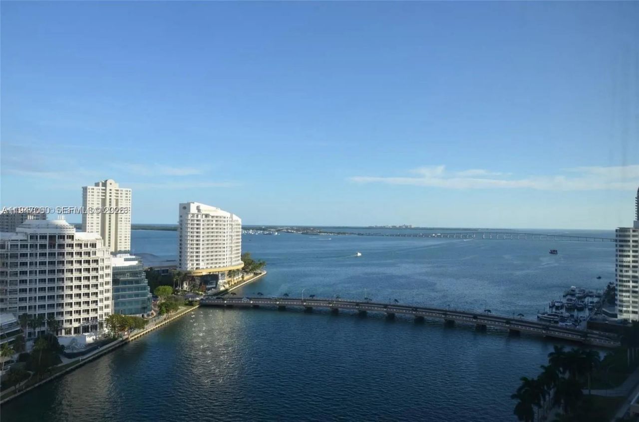 495 Brickell Ave , Unit 1801, Miami, FL 33131 Photo