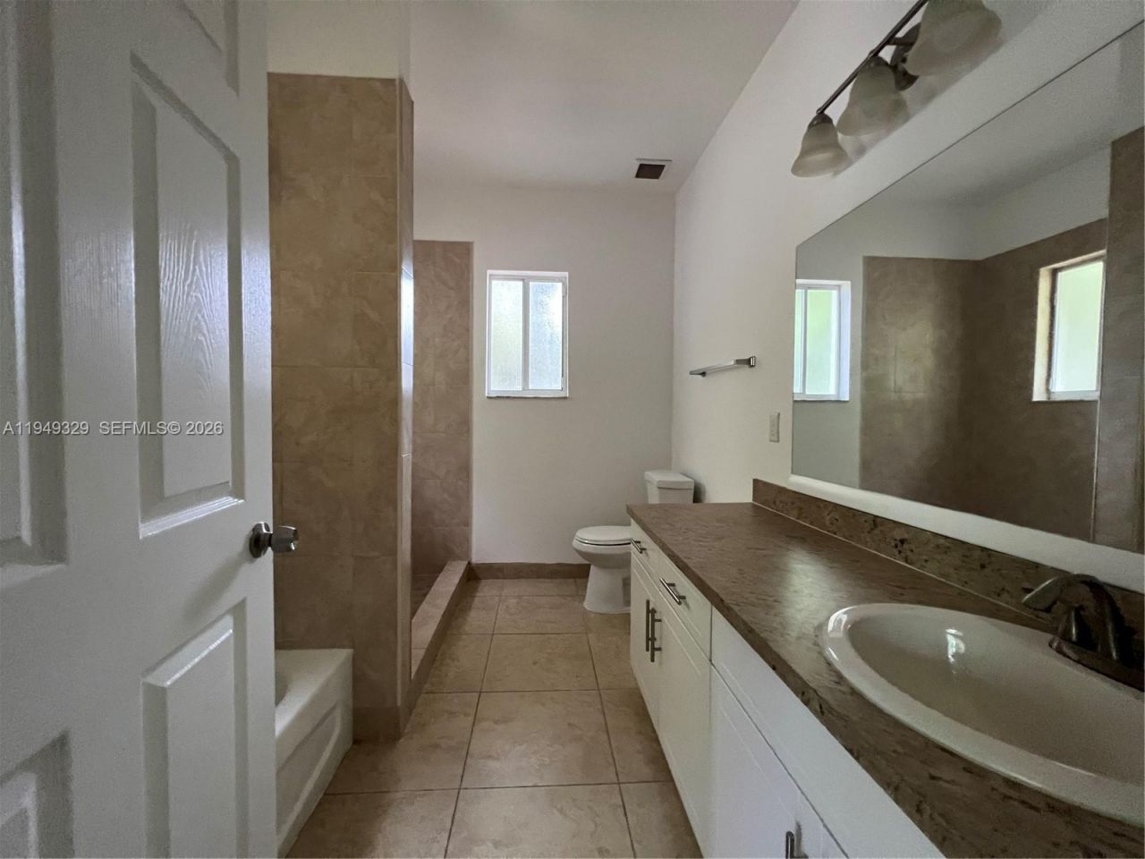 3334 NE 3rd Dr , Homestead, FL 33033 Photo