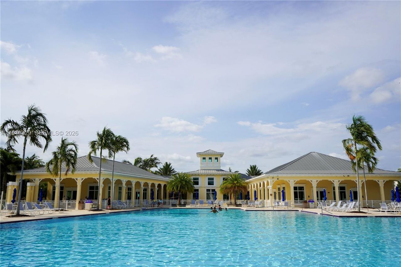 3334 NE 3rd Dr , Homestead, FL 33033 Photo