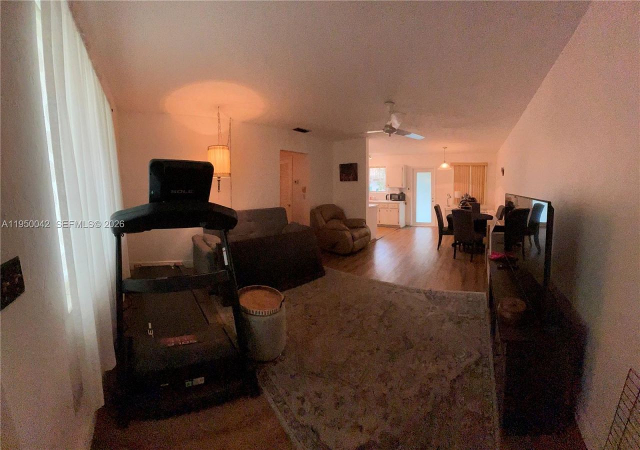 2312 Van Buren St, Unit 5, Hollywood, FL 33020 Photo
