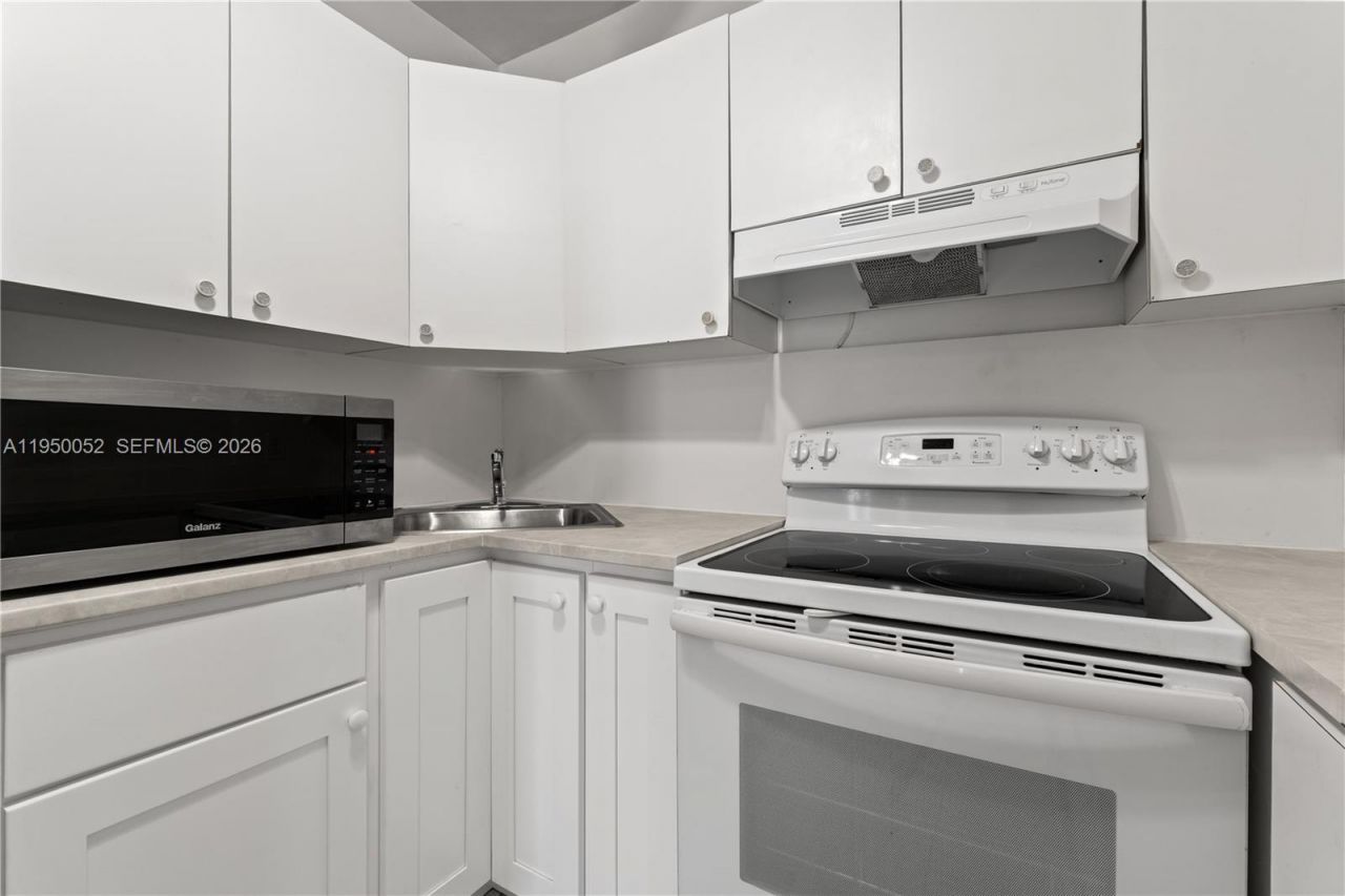 1428 SW 20th St, Miami, FL 33145 Photo