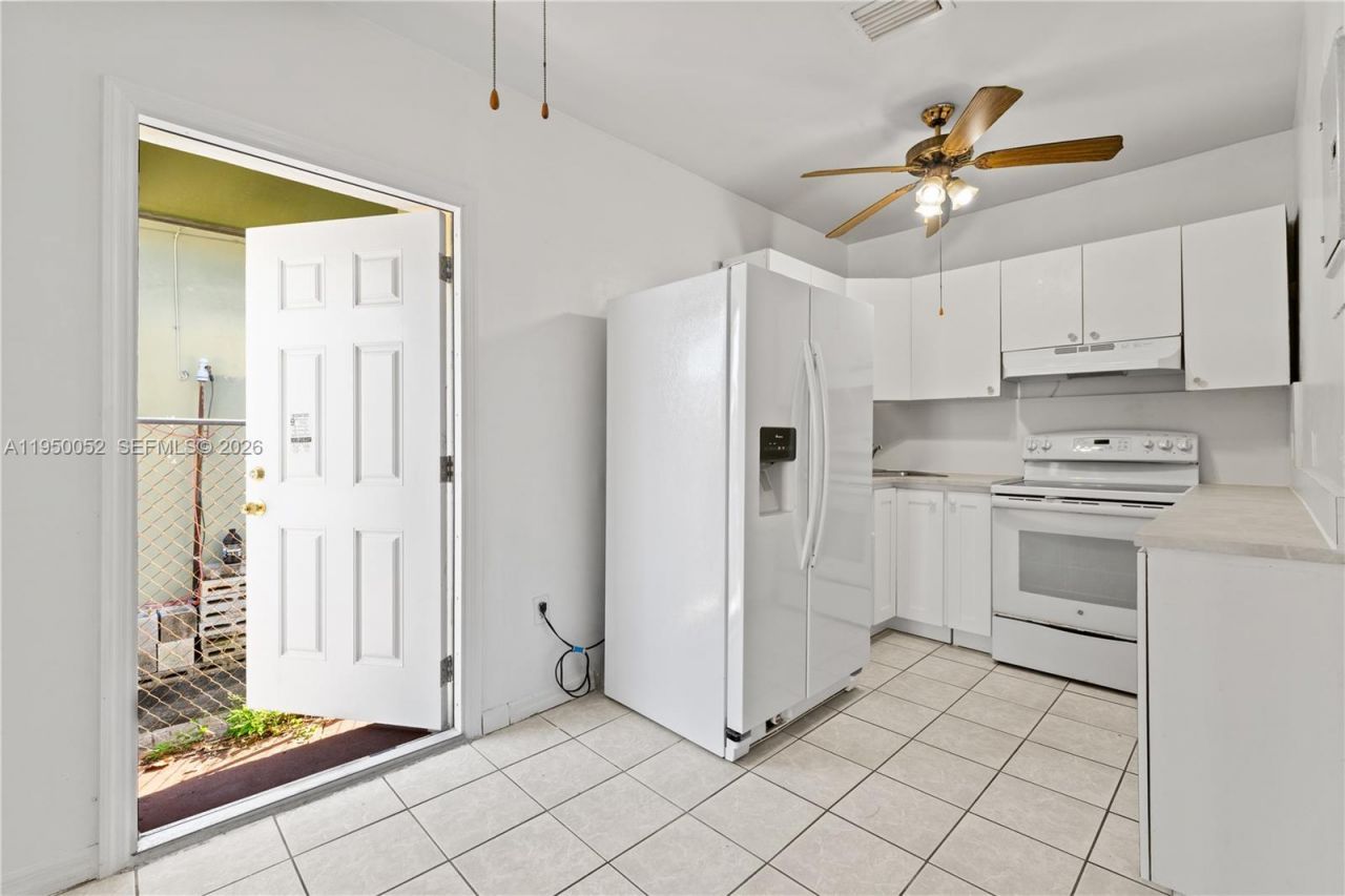 1428 SW 20th St, Miami, FL 33145 Photo