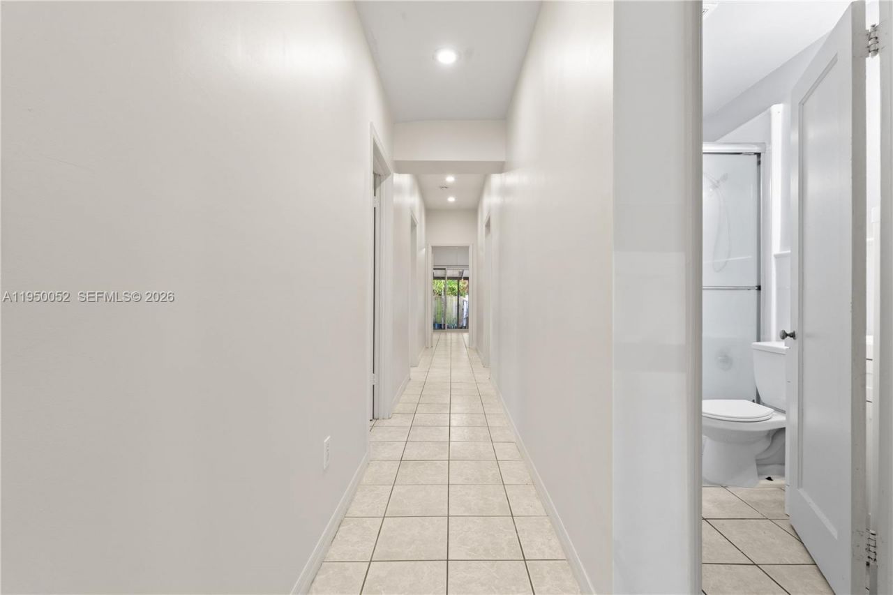 1428 SW 20th St, Miami, FL 33145 Photo