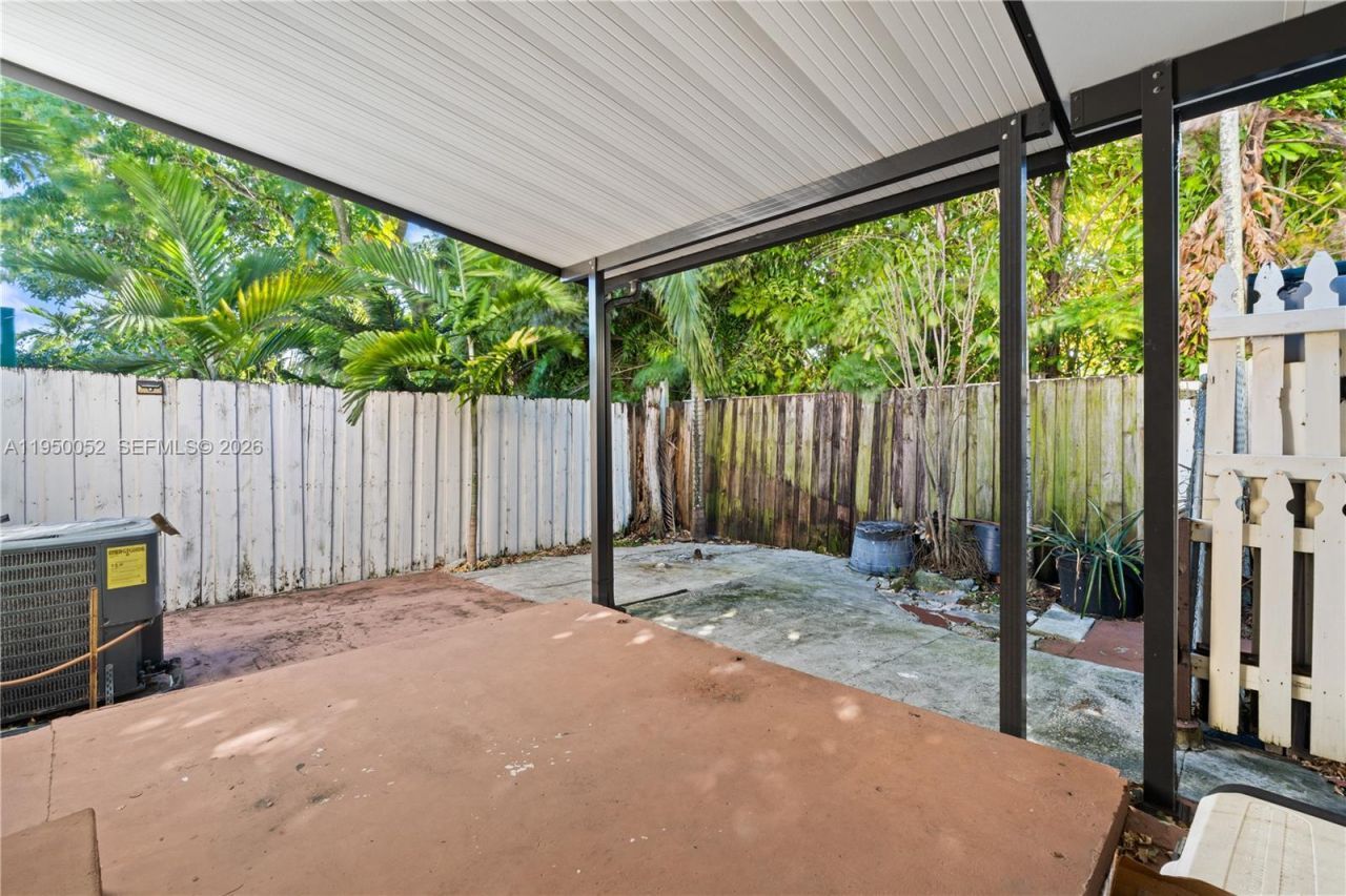 1428 SW 20th St, Miami, FL 33145 Photo