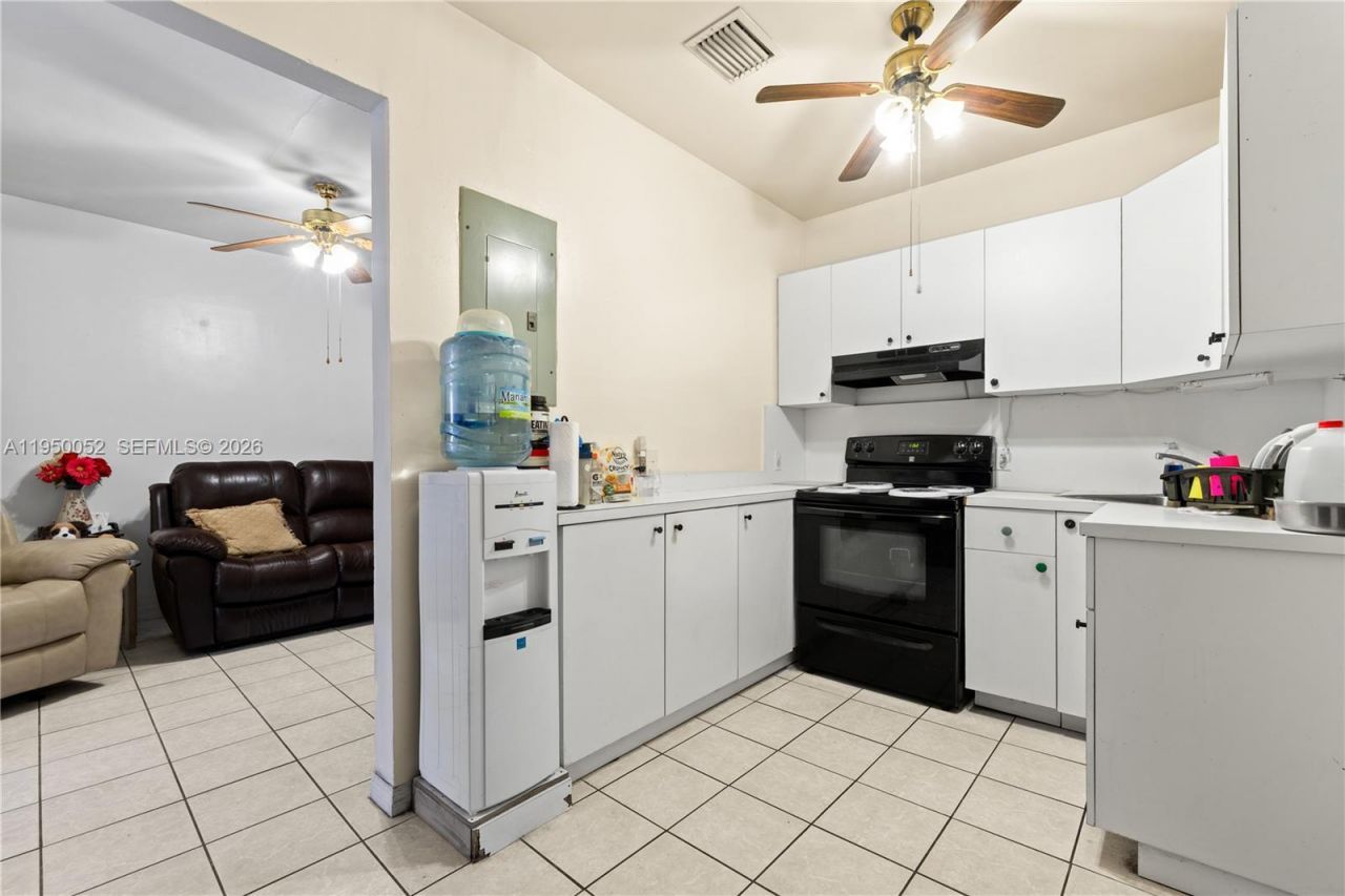 1428 SW 20th St, Miami, FL 33145 Photo