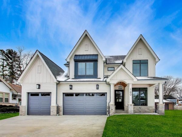 160 E Cayuga Avenue, Elmhurst, IL 60126