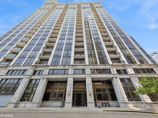 233 E 13th Street, Unit 2210, Chicago, IL 60605