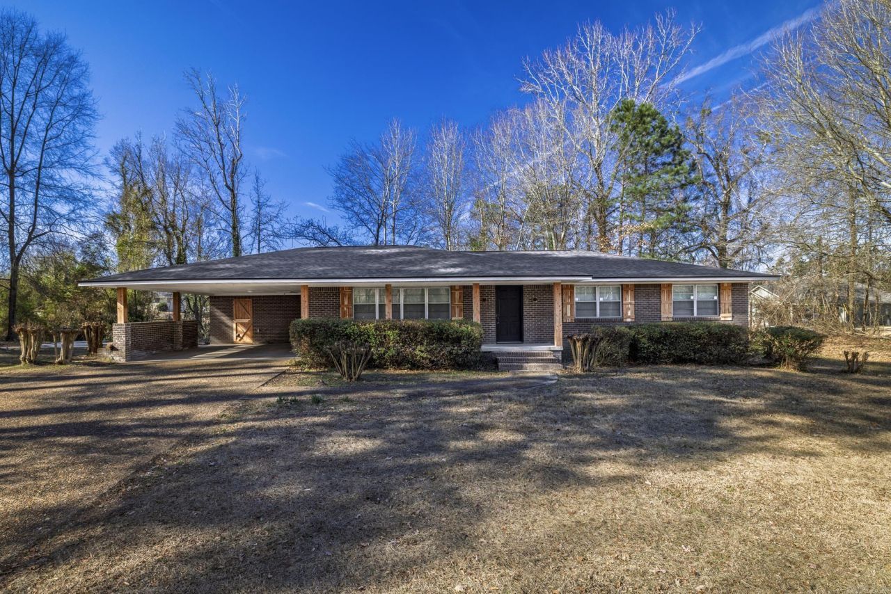 215 N 26Th St Street Arkadelphia, AR 71923