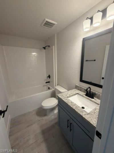 226 NE 15th Ter, Cape Coral, FL 33909 Photo