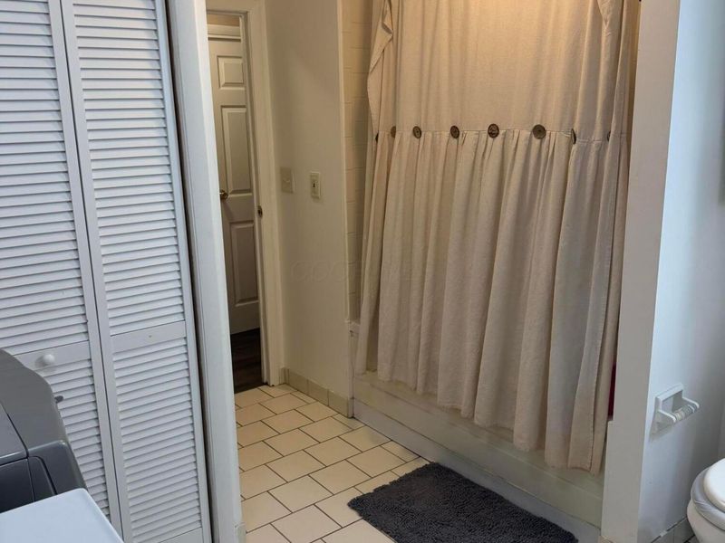 4926 Meadowbrook Drive, Columbus, OH 43207 Photo 10