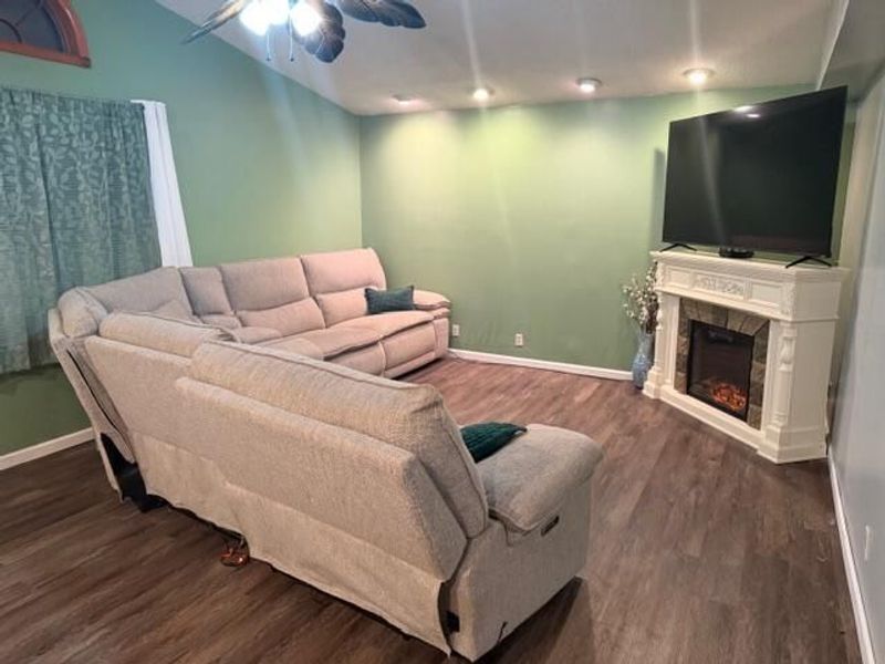 4926 Meadowbrook Drive, Columbus, OH 43207 Photo 5