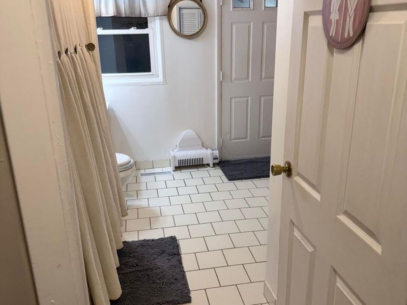 4926 Meadowbrook Drive, Columbus, OH 43207 Photo 8