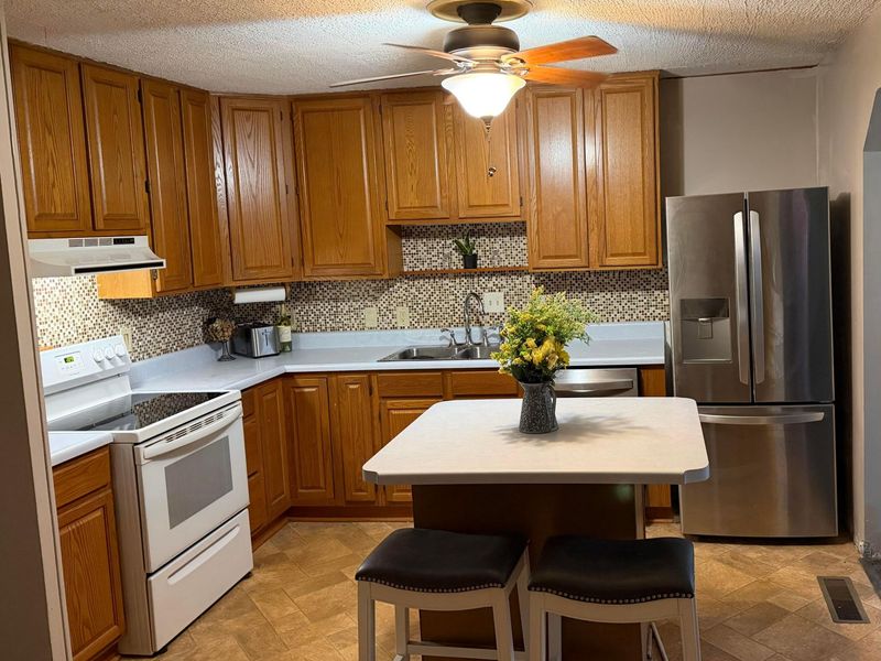 4926 Meadowbrook Drive, Columbus, OH 43207 Photo 9