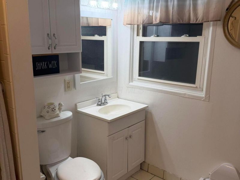 4926 Meadowbrook Drive, Columbus, OH 43207 Photo 9