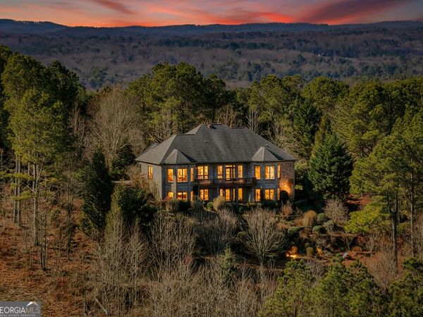 100 Foxpaw Leaf Court, Ellijay, GA 30536