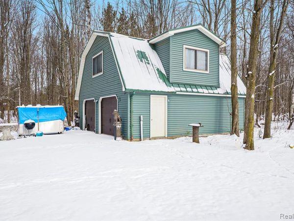 4661 S SHERIDAN Road, Vassar Twp, MI 48768