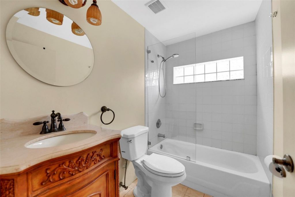 3130 N 38th Avenue, Hollywood, FL 33021 Photo