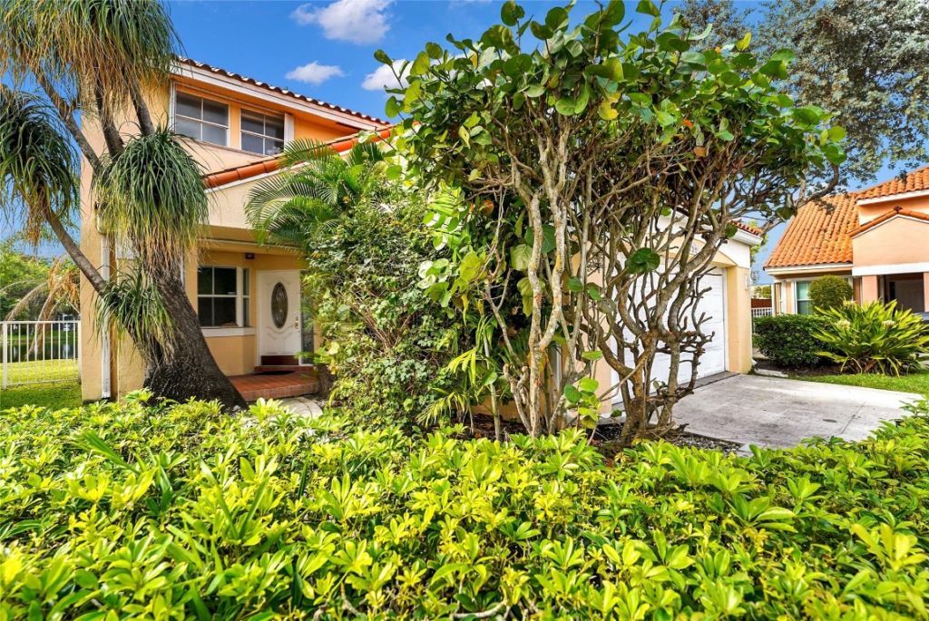 3130 N 38th Avenue, Hollywood, FL 33021 Photo