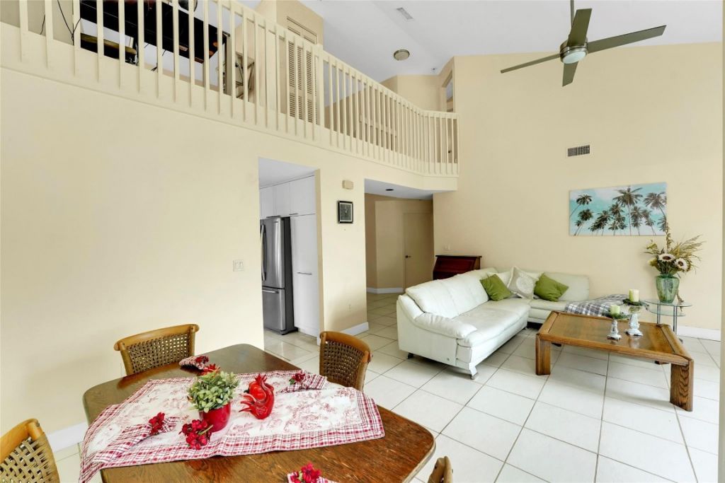 3130 N 38th Avenue, Hollywood, FL 33021 Photo