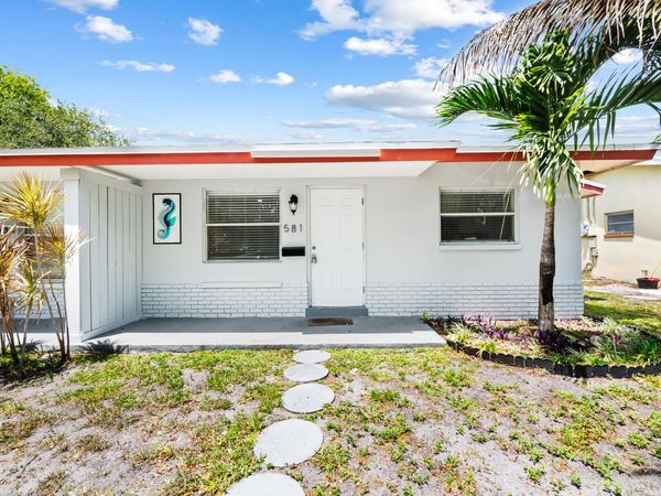 581 NW 17th Place, Fort Lauderdale, FL 33311