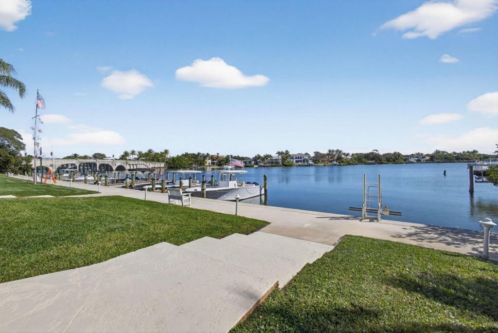 478 Tequesta Drive, Unit #209, Tequesta, FL 33469 Photo