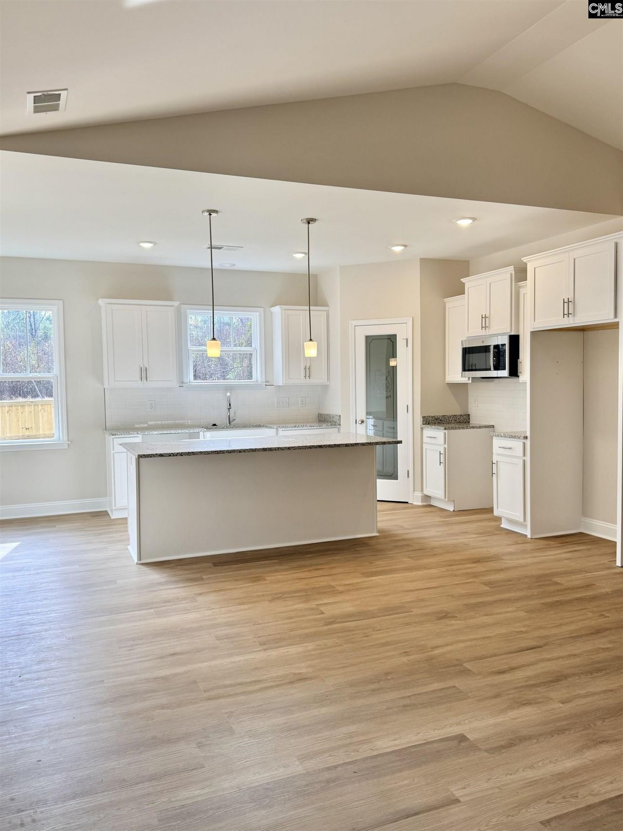 103 Andover Way Photo 11