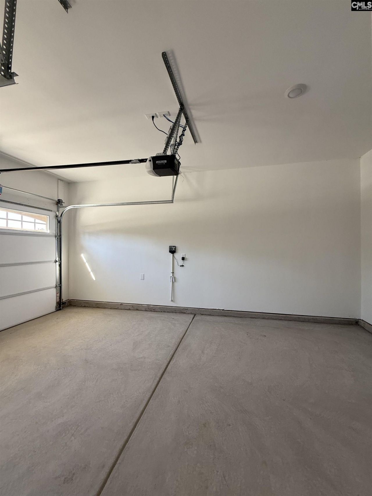 103 Andover Way Photo 32