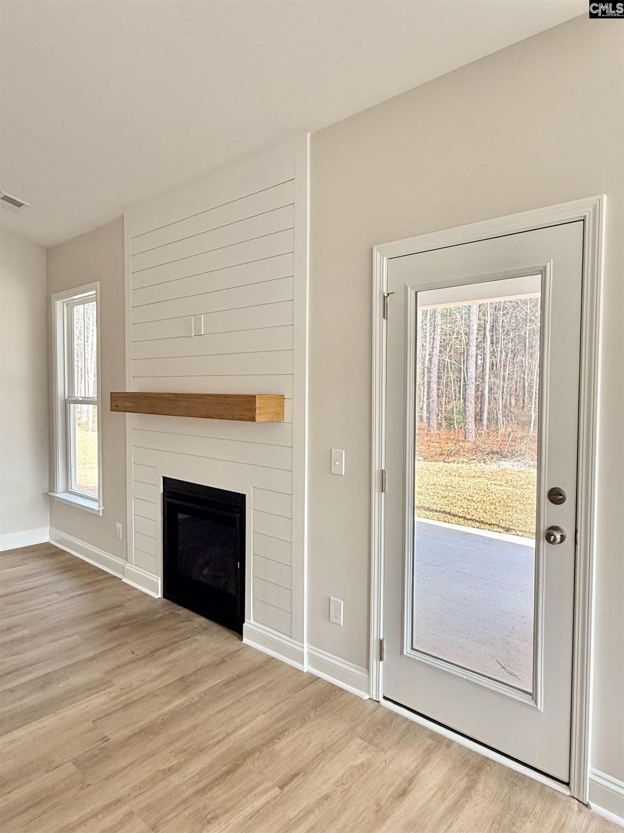 103 Andover Way Photo 9