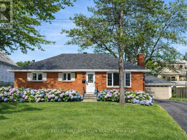 45 Epworth Avenue, Ottawa, ON K2G2L8