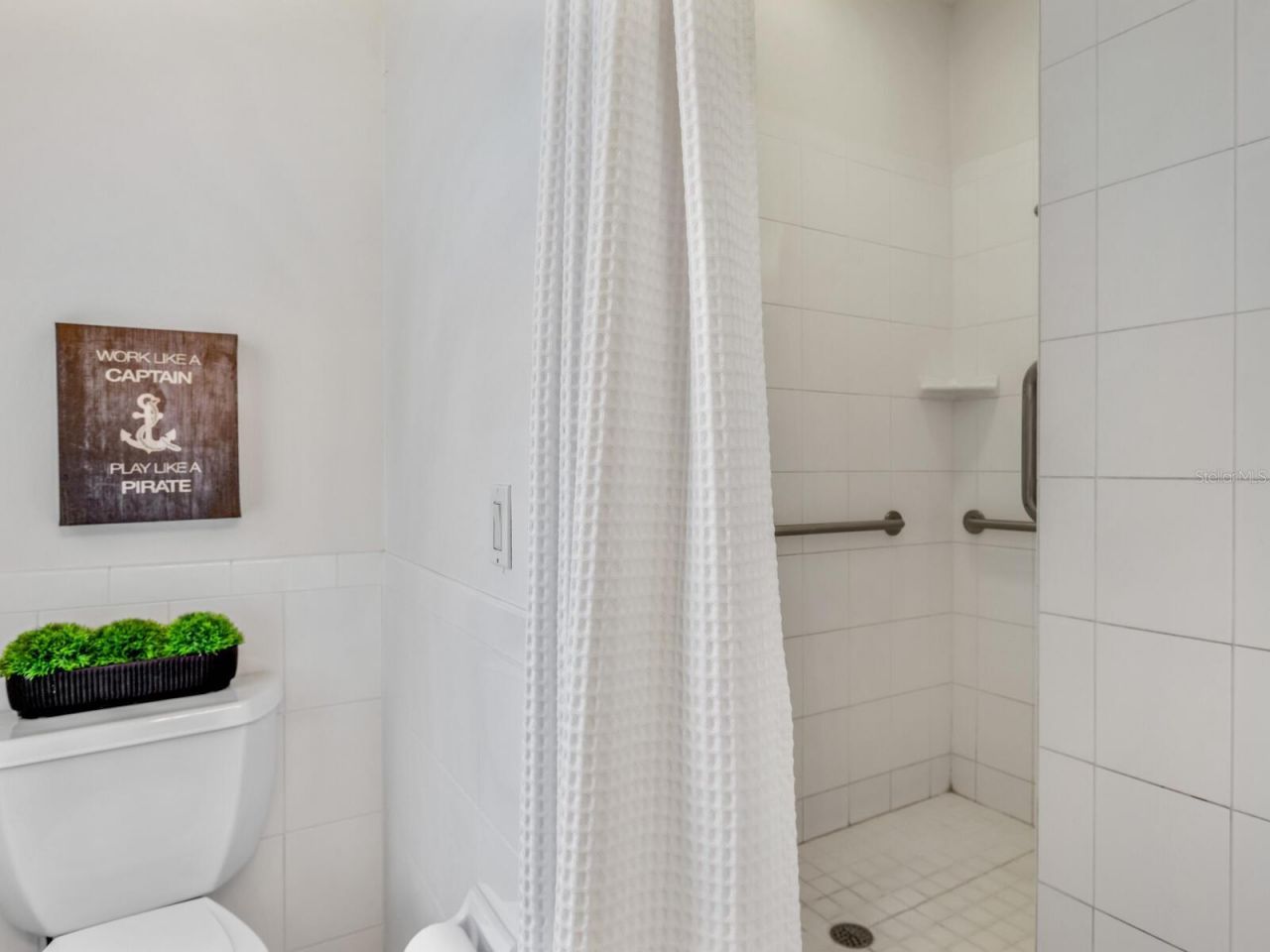 5018 63rd Drive W, Bradenton, FL 34210 Photo