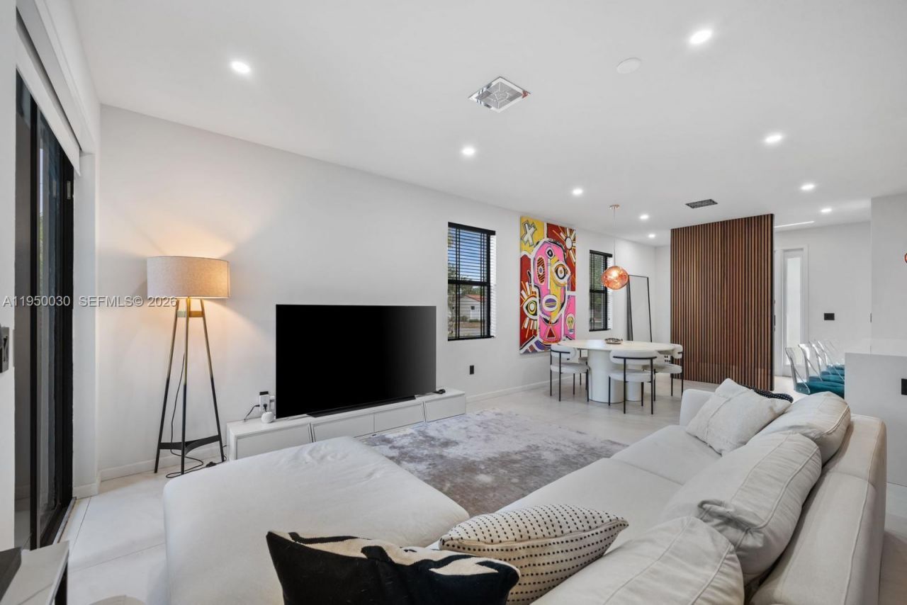 421 NW 17th St, Fort Lauderdale, FL 33311 Photo