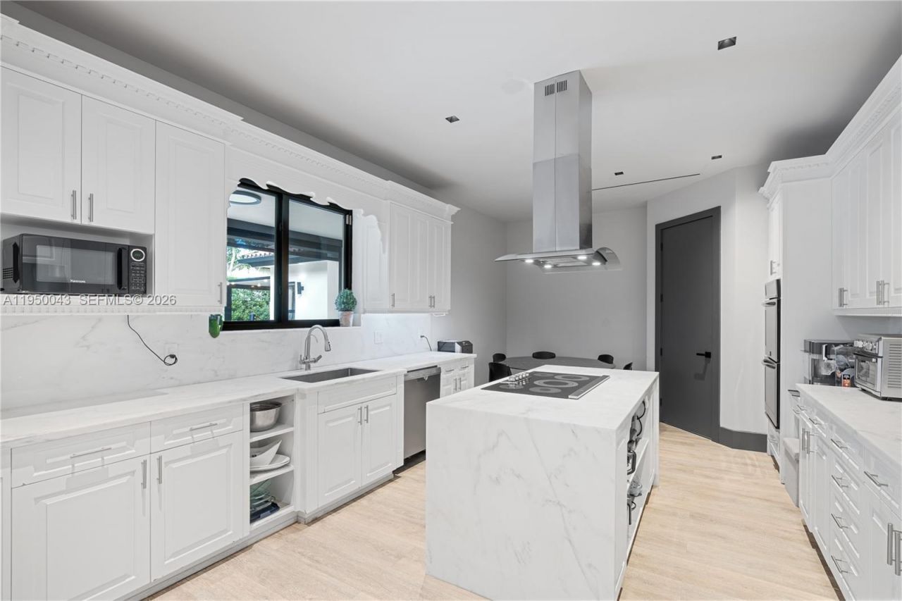 7345 SW 96th St, Pinecrest, FL 33156 Photo