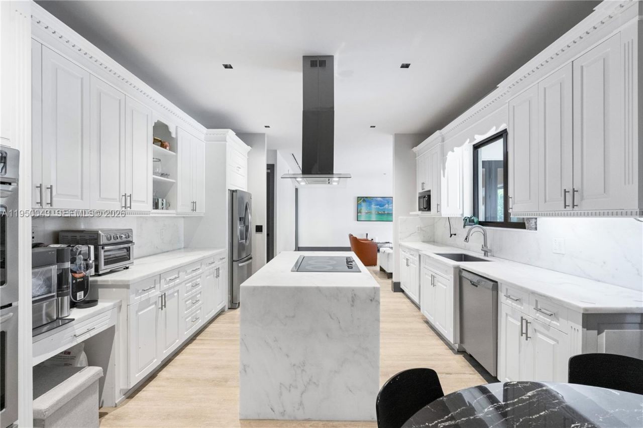 7345 SW 96th St, Pinecrest, FL 33156 Photo