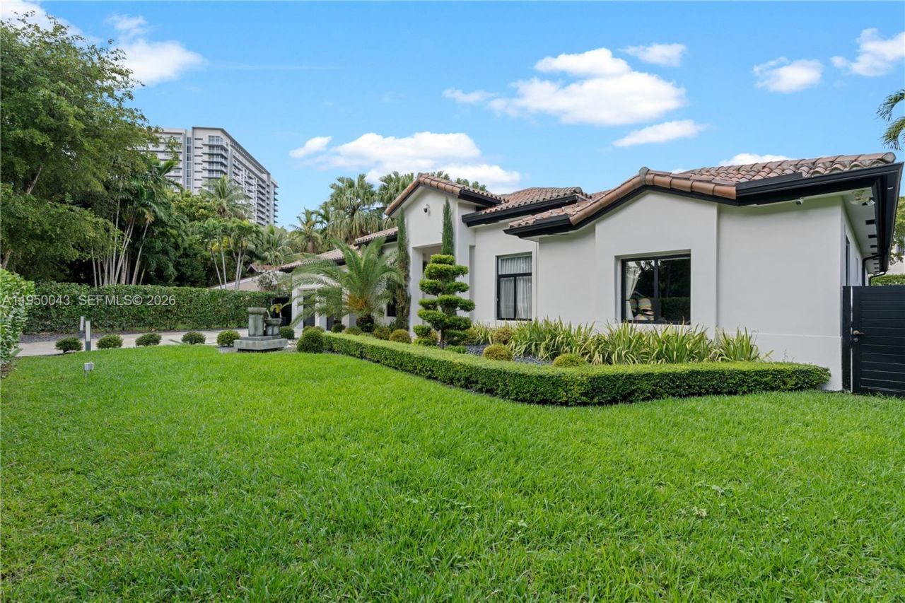 7345 SW 96th St, Pinecrest, FL 33156 Photo