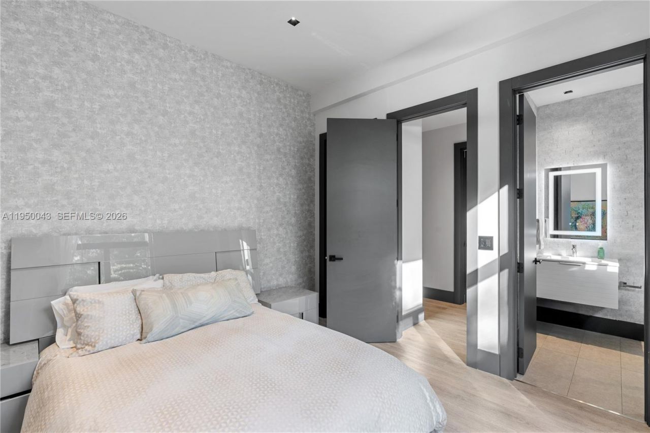 7345 SW 96th St, Pinecrest, FL 33156 Photo