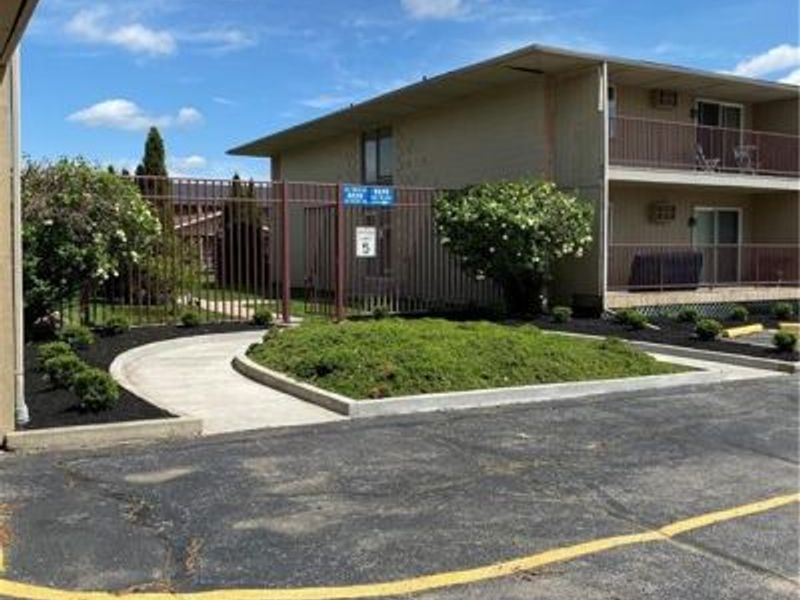 3414 Dorr Street, Unit 102, Toledo, OH 43607 Photo 4