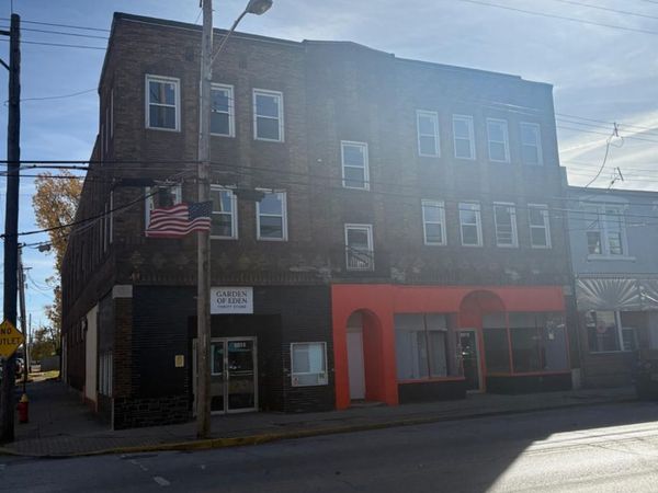 6018 Vine Street, Elmwood Place, OH 45216