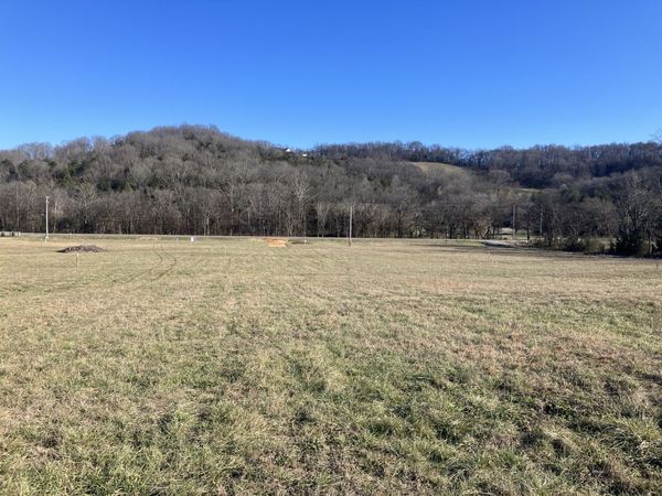 1 Pulaski Hwy, Culleoka, TN 38451