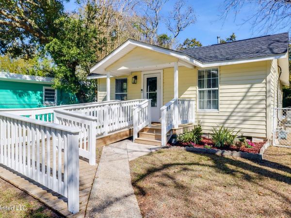 820 Regnault Avenue, Gulfport, MS 39501