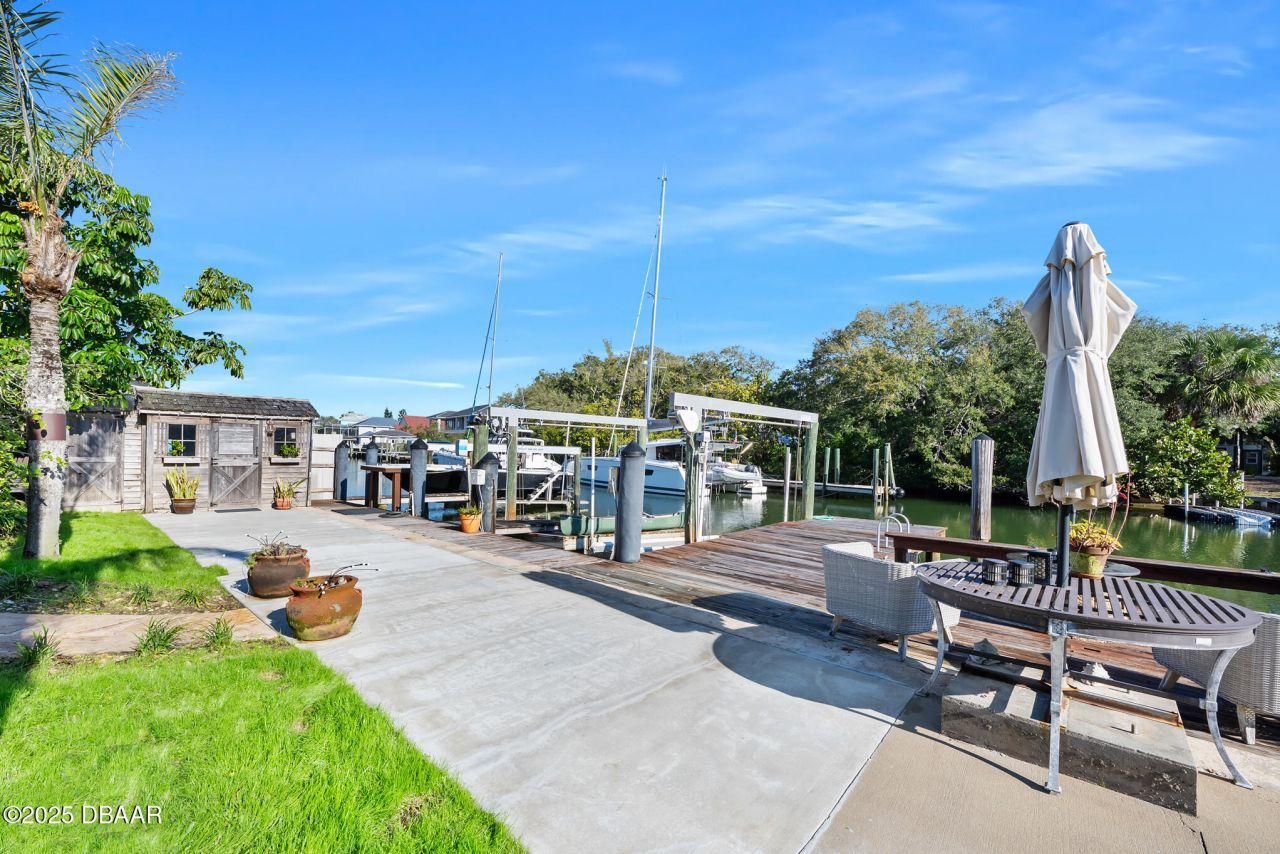 114 Ponce De Leon Circle, Ponce Inlet, FL 32127 Photo