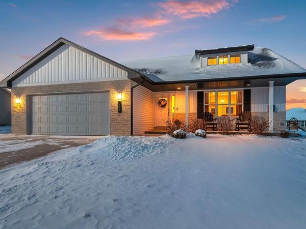 567 EAGLE DRIVE, Oconto Falls, WI 54154