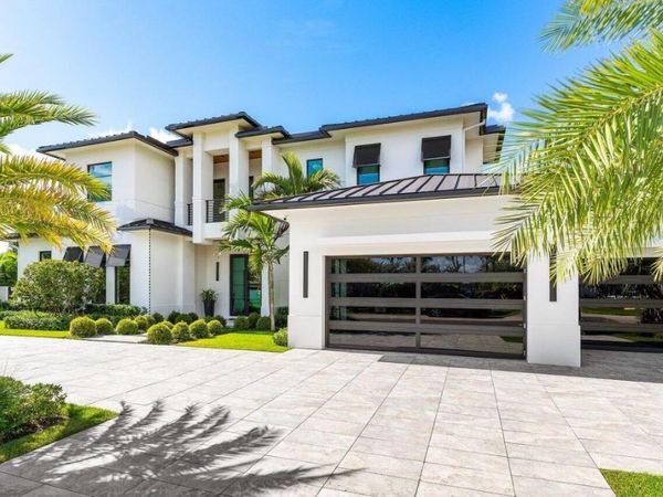 830 Lake Shore Drive, Delray Beach, FL 33444