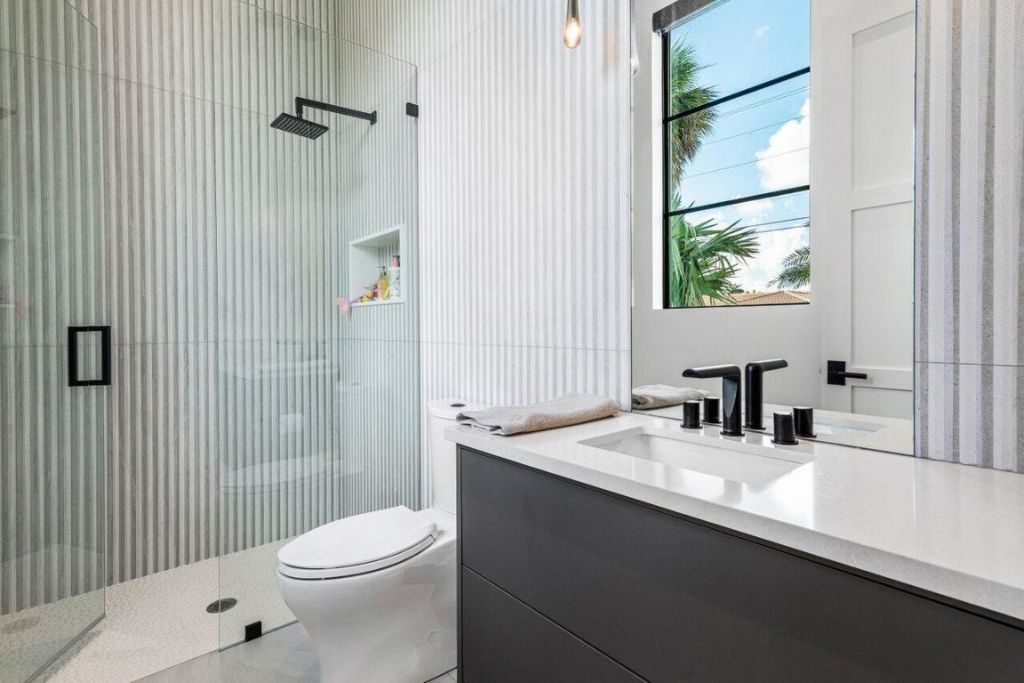 830 Lake Shore Drive, Delray Beach, FL 33444 Photo