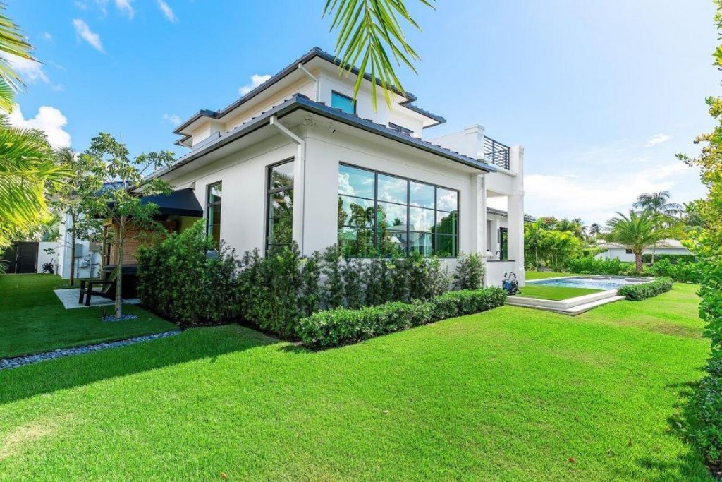 830 Lake Shore Drive, Delray Beach, FL 33444 Photo