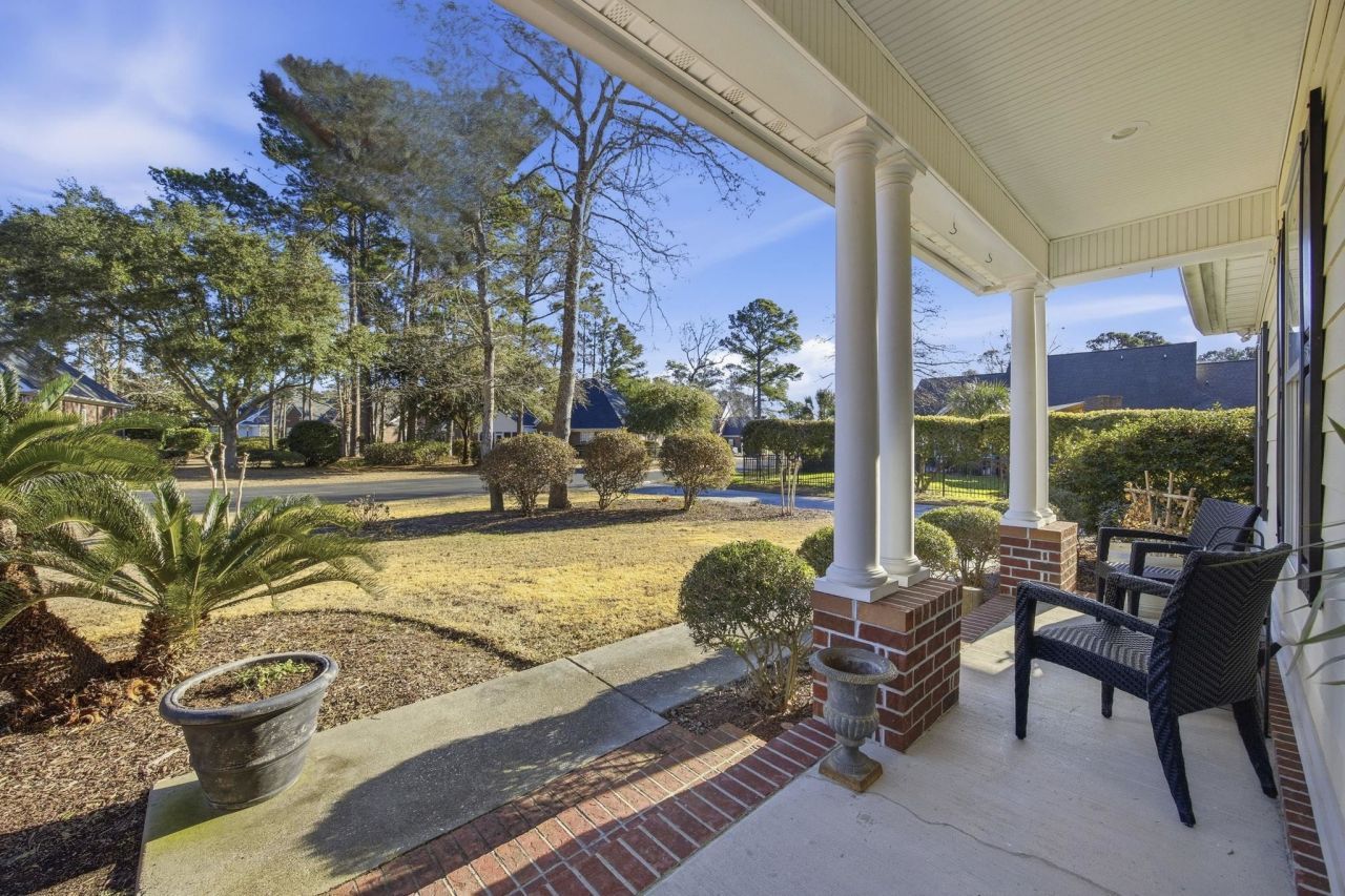 1301 Regent Terrace N Photo 7