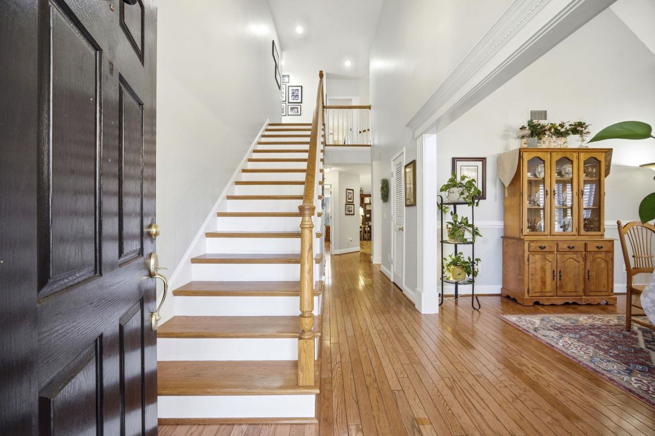 1301 Regent Terrace N Photo 8