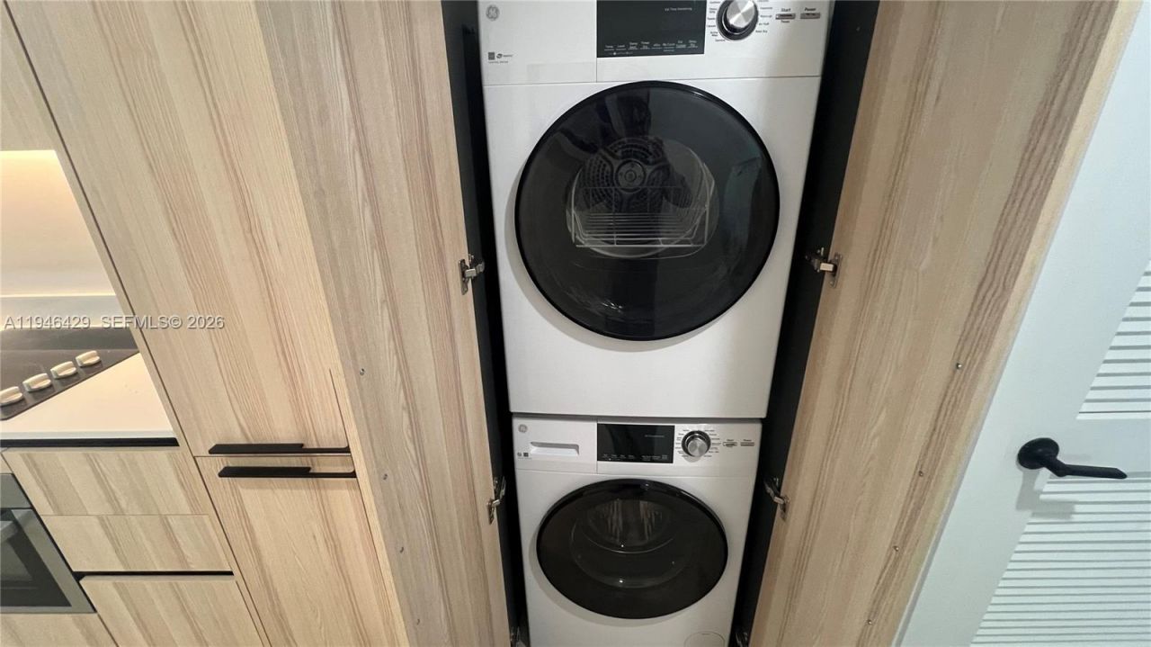 225 N Miami Ave , Unit 212, Miami, FL 33128 Photo