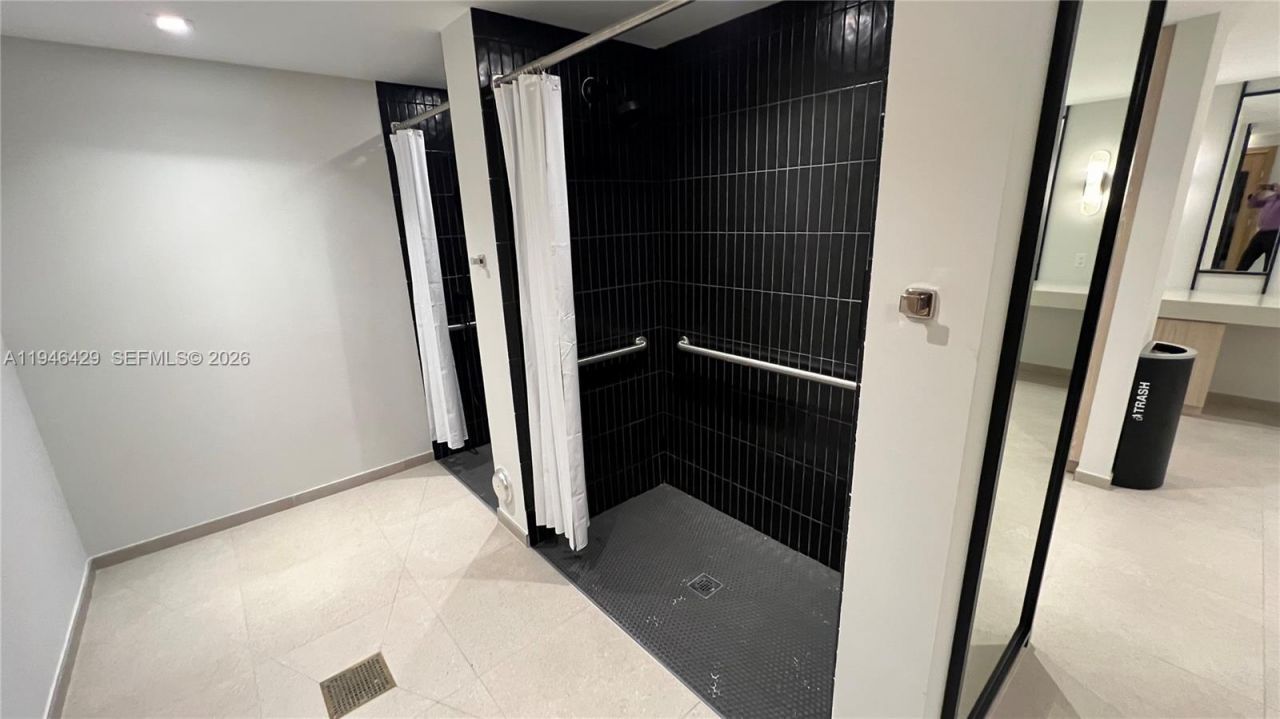 225 N Miami Ave , Unit 212, Miami, FL 33128 Photo