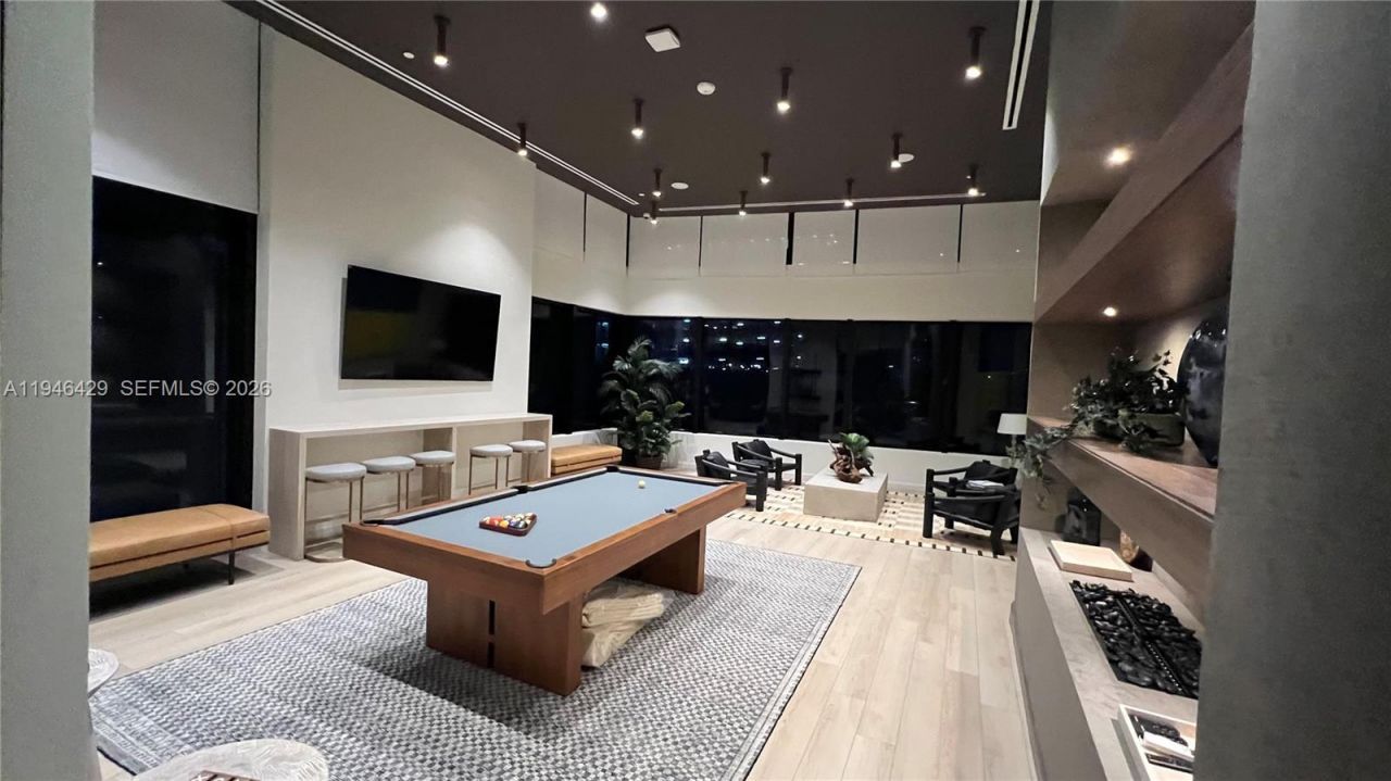 225 N Miami Ave , Unit 212, Miami, FL 33128 Photo